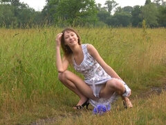 Skinny young whore mind-blowing outdoor solo video