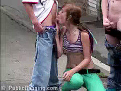 Sucer une bite, Voiture, Orgie, Public, Chatte, Adolescente