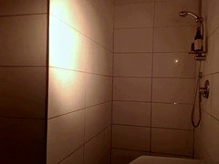 Userwunsch- beim duschen gefilmt