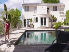 Большая жопа, Большие сиськи, Бикини, Блондинки, Милф, Порнозвезда, Тату, Сиськи