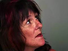 Brits, Naakte man aangeklede vrouw, Erotisch, Dominante vrouw, Groep, Handbeurt, Moeder die ik wil neuken, Softcore pornografie