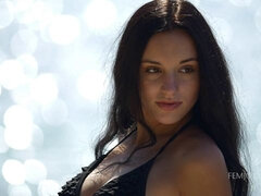 Cul, Brunette brune, Doigter, Nue  à poil, De plein air, Rasée, Adolescente, Nénés