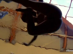 Leie, Braunhaarige, Tschechisch, Frau, Fetisch, Lingerie, Pool, Unter wasser