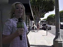 Hot babe blowjobs cock under the shower