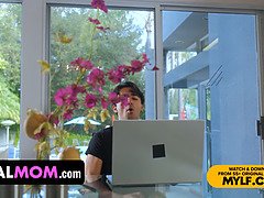 Anal, Cul à la bouche, Gros seins, Sucer une bite, Hd, Branler, Mature, Mature anale