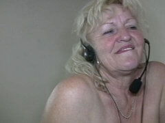 Amateur, Gros cul, Gros seins, Doigter, Masturbation, Seins naturels, Solo, Dénudage