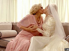 Hd, Lesbisch, Rijpe lesbienne, Kut duiken, Stiefmoeder, Taboe, Tiener, Bruiloft