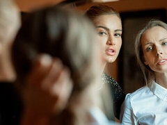 Rubia, Penetracion con dedos, Lamidas, Lencería, Masturbación, Afeitado, Estriptis, Tetas