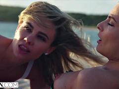 Rubia, Mamada, Corrida, Lamidas, Montar, Trio, Tetas