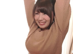 アジア人, 舐める尻, フェラチオ, 巨乳な, 車, 中出し, 手コキする, オマンコ