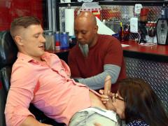 Pijpbeurt, Bruinharig, Aangekleed, Brillen, Likken, Zuigen, Tiener