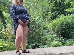Wohlbeleibte schöne frauen, Grosser arsch, Pummelig, Reif, Milf, Im freien, Öffentlich