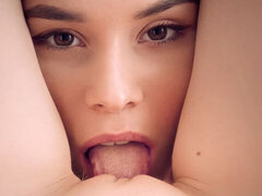 18 ans, Doigter, Embrassement, Lesbienne, Léchez, Lingerie, Masturbation, Nénés