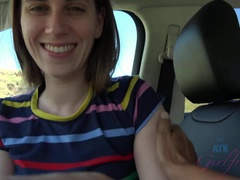 Blasen, Sperma im mund, Flashen, Fussjob, Handjob, Pov, Öffentlich, Muschi