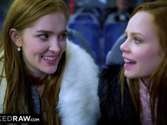 Tir de sperme, Queue, Léchez, Lingerie, Actrice du porno, Rousse roux, Plan cul à trois, Nénés