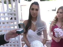 Wedding crasher - foursome fuck