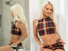 Blondine, Handjob, Hardcore, Unschuldig, Masturbation, Reif, Jungendliche (18+), Titten
