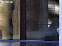 ブロンド, ヨーロピアン, 淫乱熟女, スカートのぞき, のぞき