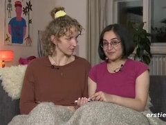 Enthousiasteling, Kont, Spel, Hd, Lesbisch, Natuurlijke tieten, Kut duiken, Vibrator