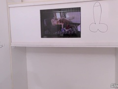 アナル, 茶髪の, 中出し, のぞき穴, 毛深い, ゴックンする, おもちゃ