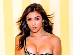 Anal, Cul, Gros cul, Sucer une bite, Brunette brune, Doigter, Branlette thaïlandaise, Adolescente