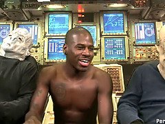 Анальный секс, Большие сиськи, Пухленькие, Семяизвержение, Глубокая глотка, Чудовищные размеры, Жесткий секс, Втроем