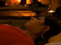 Amateur, Nana, Brunette brune, Indienne, Massage, Nénés