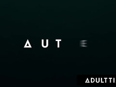Asiatisch, Spermaladung, Kehlenfick, Aufs gesicht abspritzen, Hardcore, Interrassisch, Lecken, Realität