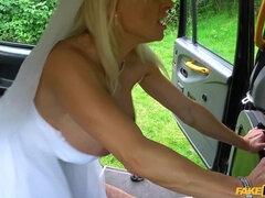 Voiture, En levrette, Pieds, Branlette thaïlandaise, Argent, De plein air, Nénés, Mariage