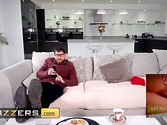 Большой член, Большие сиськи, Глубокая глотка, Хд, Огромный член, Лизание, Киски, Сиськи