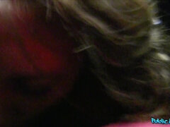 Leie, Blasen, Auto, Füsse, Fetisch, Im freien, Pov, Öffentlich