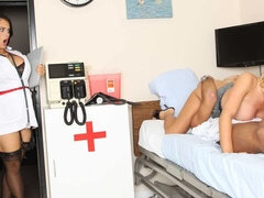 Curvy smut with good-looking Tasha Reign and Jenna Presley from Brazzers Exxtra