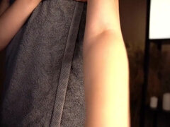 18 ans, Amateur, Gros seins, Lesbienne, Masturbation, Rasée, Solo, Webcam