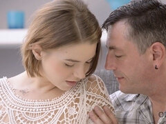 Pijpbeurt, Daddy, Hd, Reusachtig, Rijpe lesbienne, Kut duiken, Russisch, Tiener