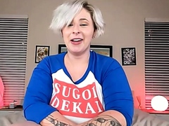 Big boob brunette masturbates on webcam
