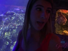Salle de bains, Robe, Orgasme, Petite femme, Pov, Chatte, Rasée, Nénés
