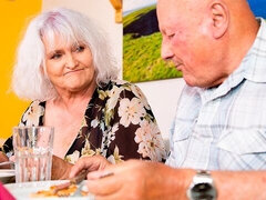 フェラチオ, チン, 顔射, 毛深い, なめる, オマンコ, ショートヘア, ストッキング