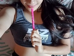 18 jahre, Leie, Asiatisch, Aus dem arsch in den mund, Grosser arsch, Lesbisch, Masturbation, Uniform