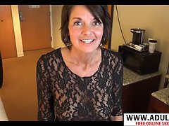 Mooi, Rondborstig, Oudere vrouw, Sperma in gezicht, Handbeurt, Moeder, Kut duiken, Stiefmoeder