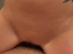 Blasen, Freundin, Handjob, Piercing, Pov, Muschi, Rasiert, Dürr