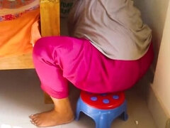 Culo grande, Pareja, Casero, Ama de casa, Sexo fuerte, Madrastra, Inodoro, Esposa