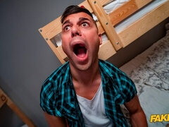 Grote kont, Pijpbeurt, Gevangen, Dubbele penetratie, Hardcore, Logement, Man man vrouw, Trio