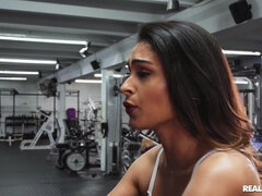 Amateur, Tromperie, Queue, Européenne, Faciale, Gym, Fille latino, Masturbation