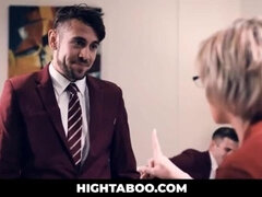 Pijpbeurt, Diep in de keel, Groep, Orgie, Zuigen, Taboe, Lerarin, Slet