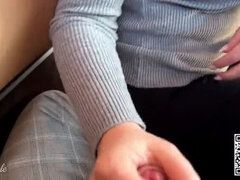 Geschnappt, Handjob, Reif, Im freien, Pov, Öffentlich, Ablutschen, Jungendliche (18+)