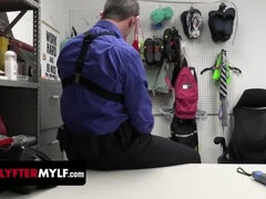 За кулисами, Блондинки, Сперма во рту, Сперма на лице, Пальцем, Волосатые, Стриптиз, Табу