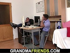 ブロンド, フェラチオ, エロ熟女, イマラチオ, お婆さん, 淫乱熟女, 母, 三人