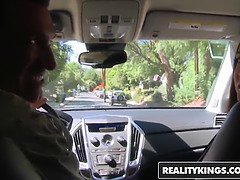 Amerikanisch, Blasen, Braunhaarige, Hardcore, Latina, Zierlich, Muschi, Jungendliche (18+)