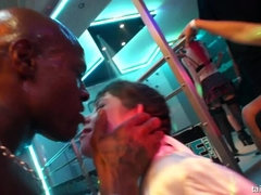 衣服着たままセックス, 人形, ハードコア, レズビアン, なめる, オージー, オマンコ, フェラする