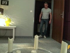 Cunnilingus, Lamer culo, Gorda, Culo grande, Morena, Garganta profunda, Pajear, Lamidas